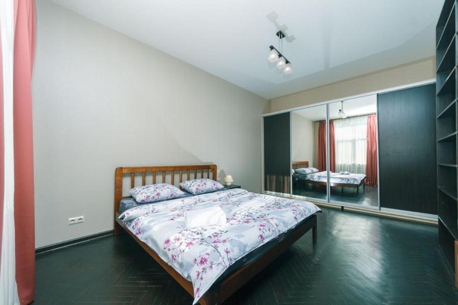 Apartments On Besarabka كييف المظهر الخارجي الصورة